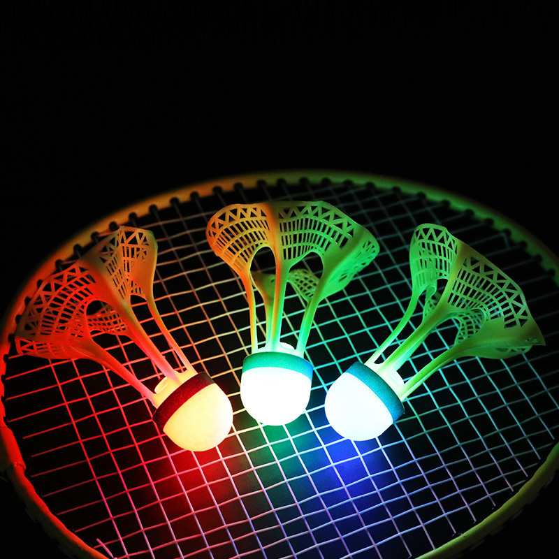 Świecące lotki do badmintona,  – Badminton Raket recenzja i cena